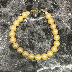 Elegant Gold Pearl Necklace